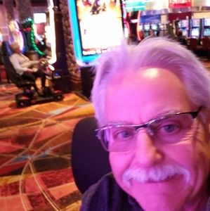 Meet your Posher, Vic